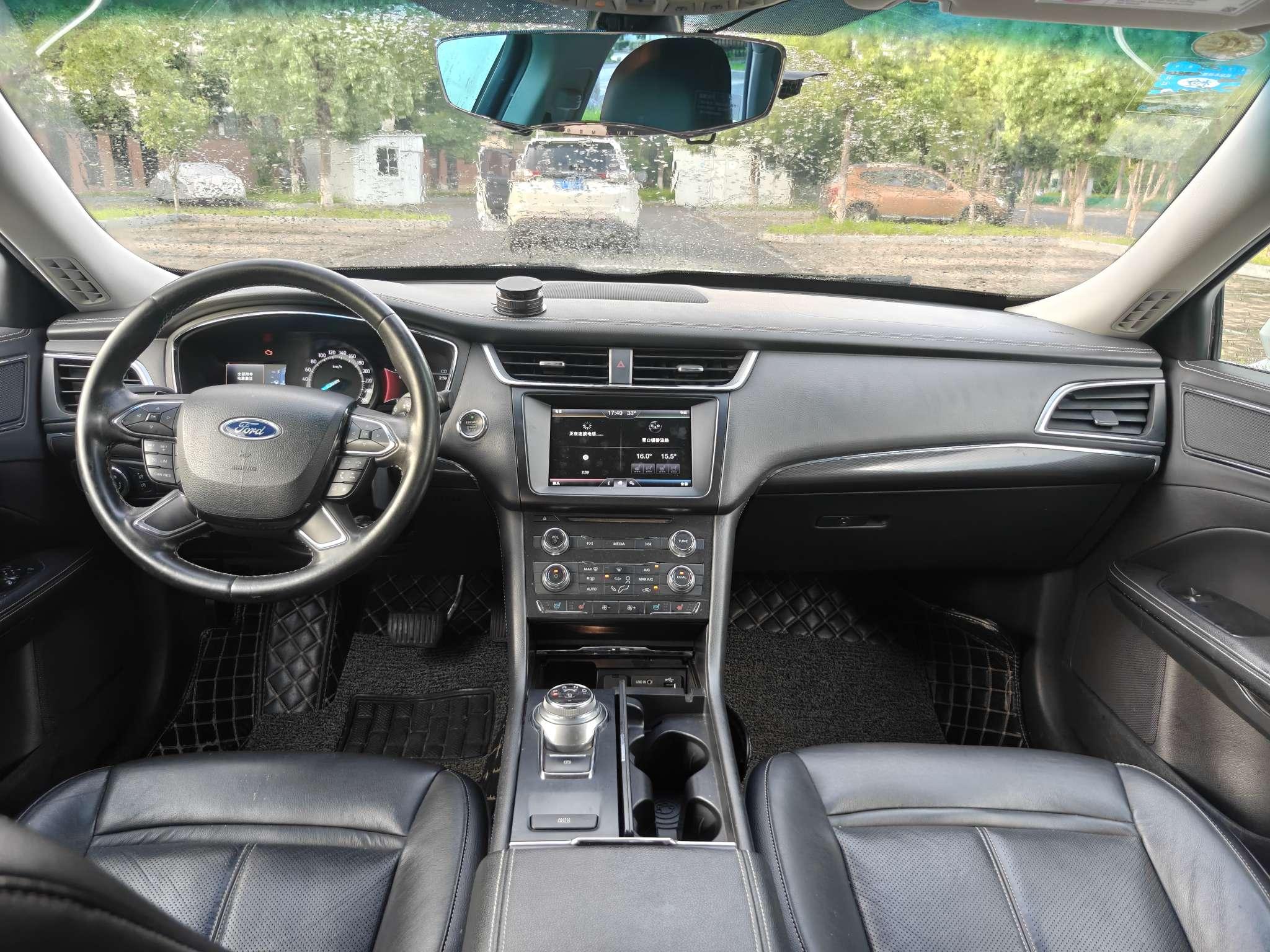 Ford Taurus 2015 thumb 12