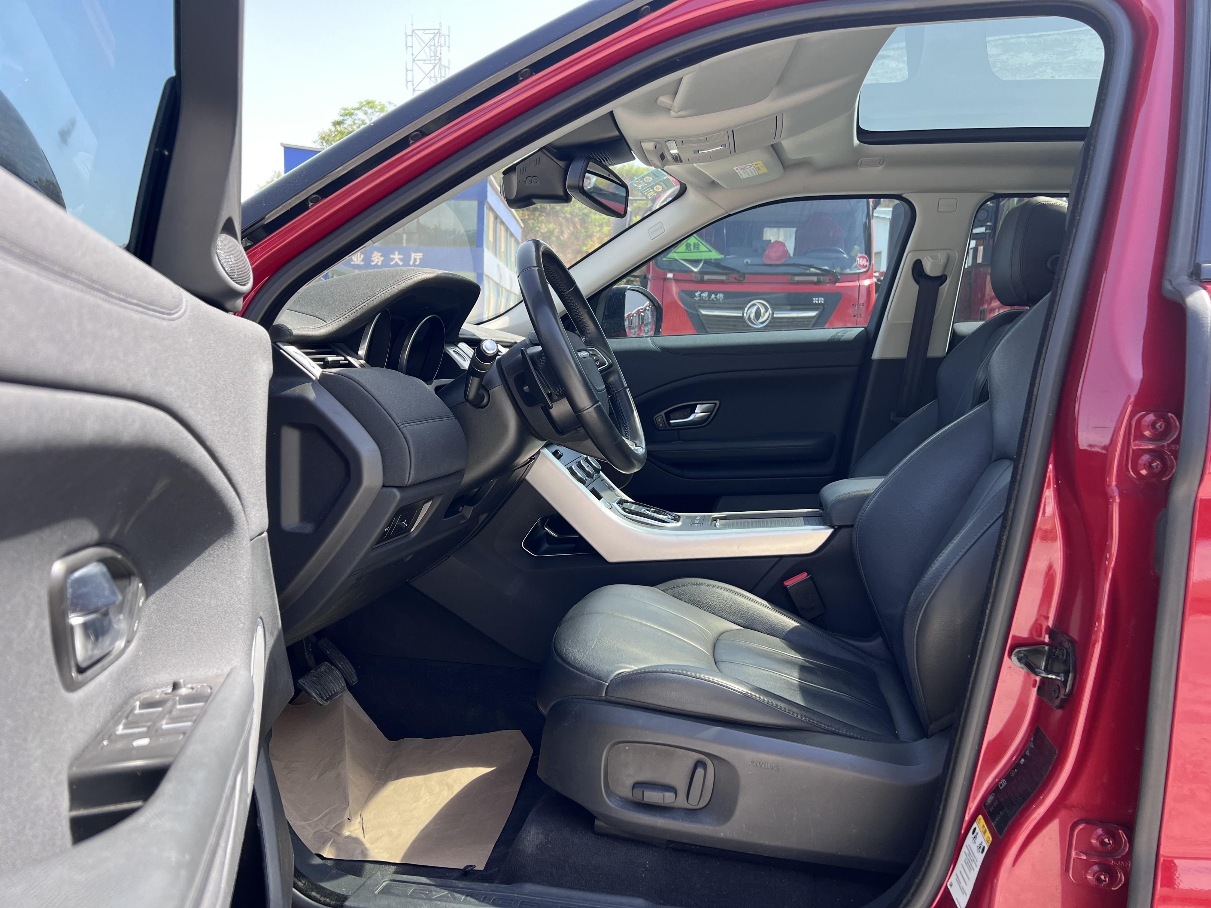 Land Rover Evoque 2018 thumb 6