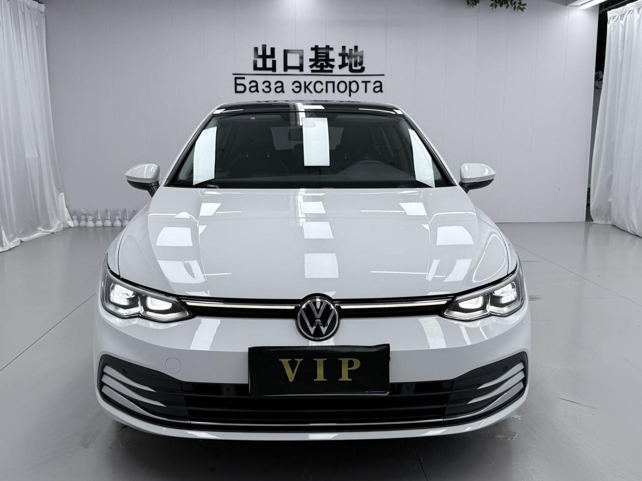 Volkswagen Golf Sportsvan 2023 thumb 9