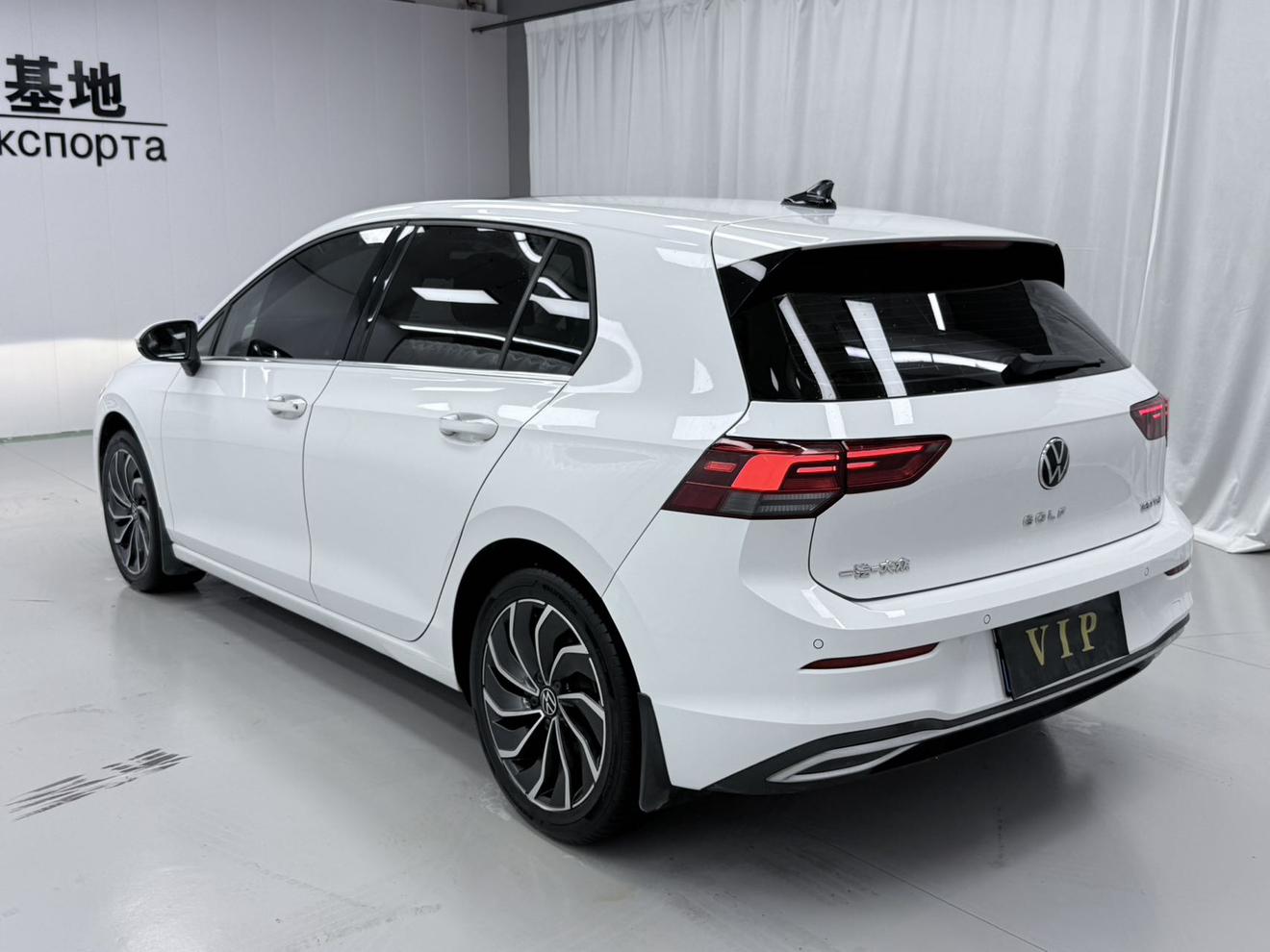 Volkswagen Golf Sportsvan 2023 thumb 11
