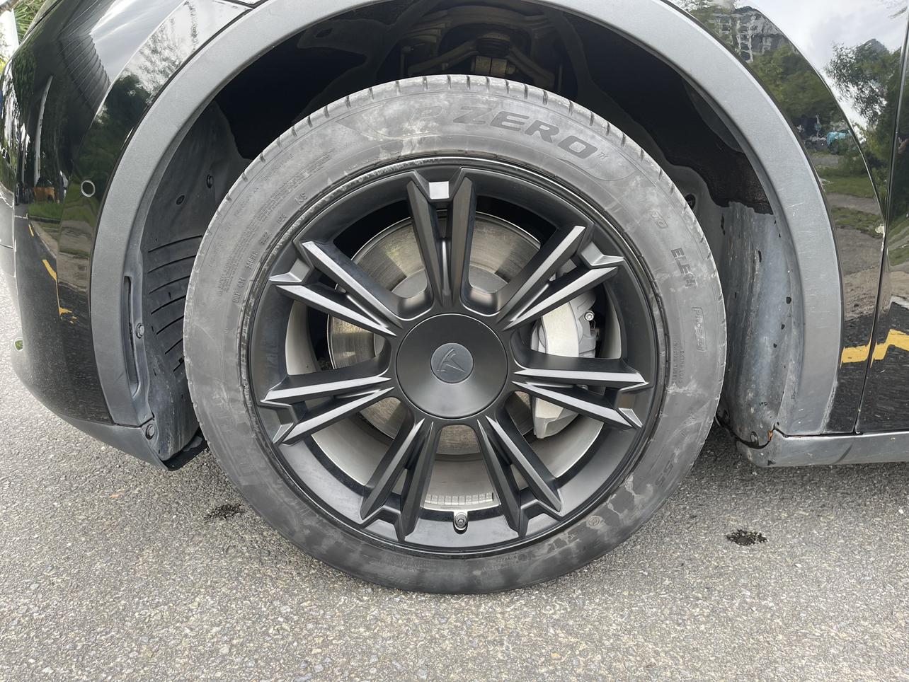 Tesla Model Y 2022 thumb 8