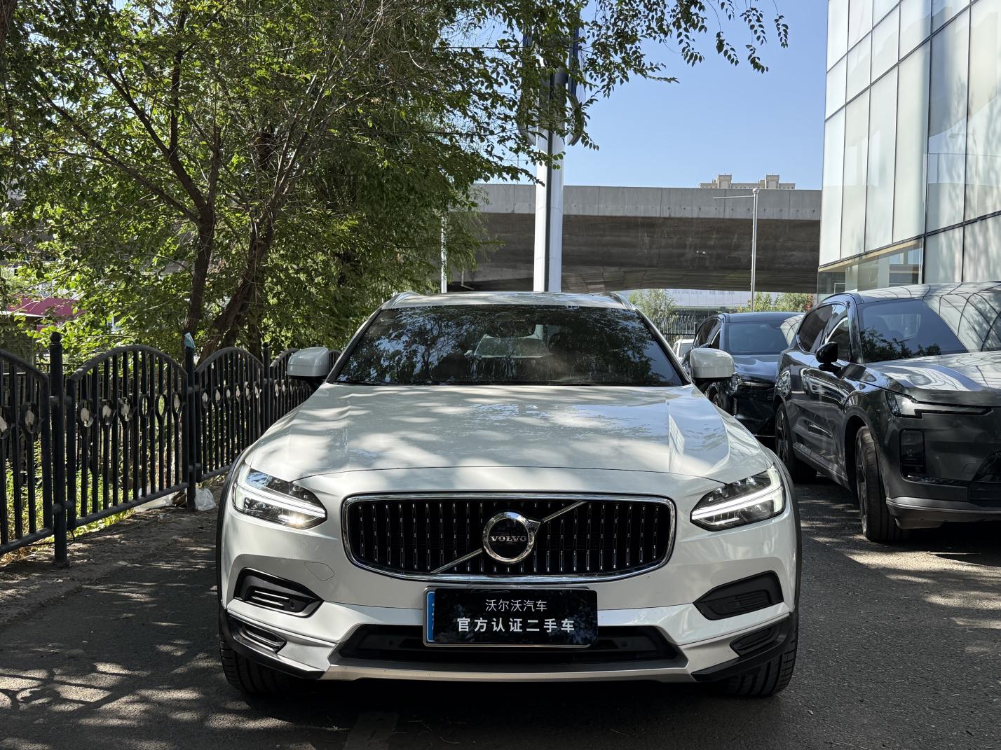 Volvo V90 2025 thumb 9