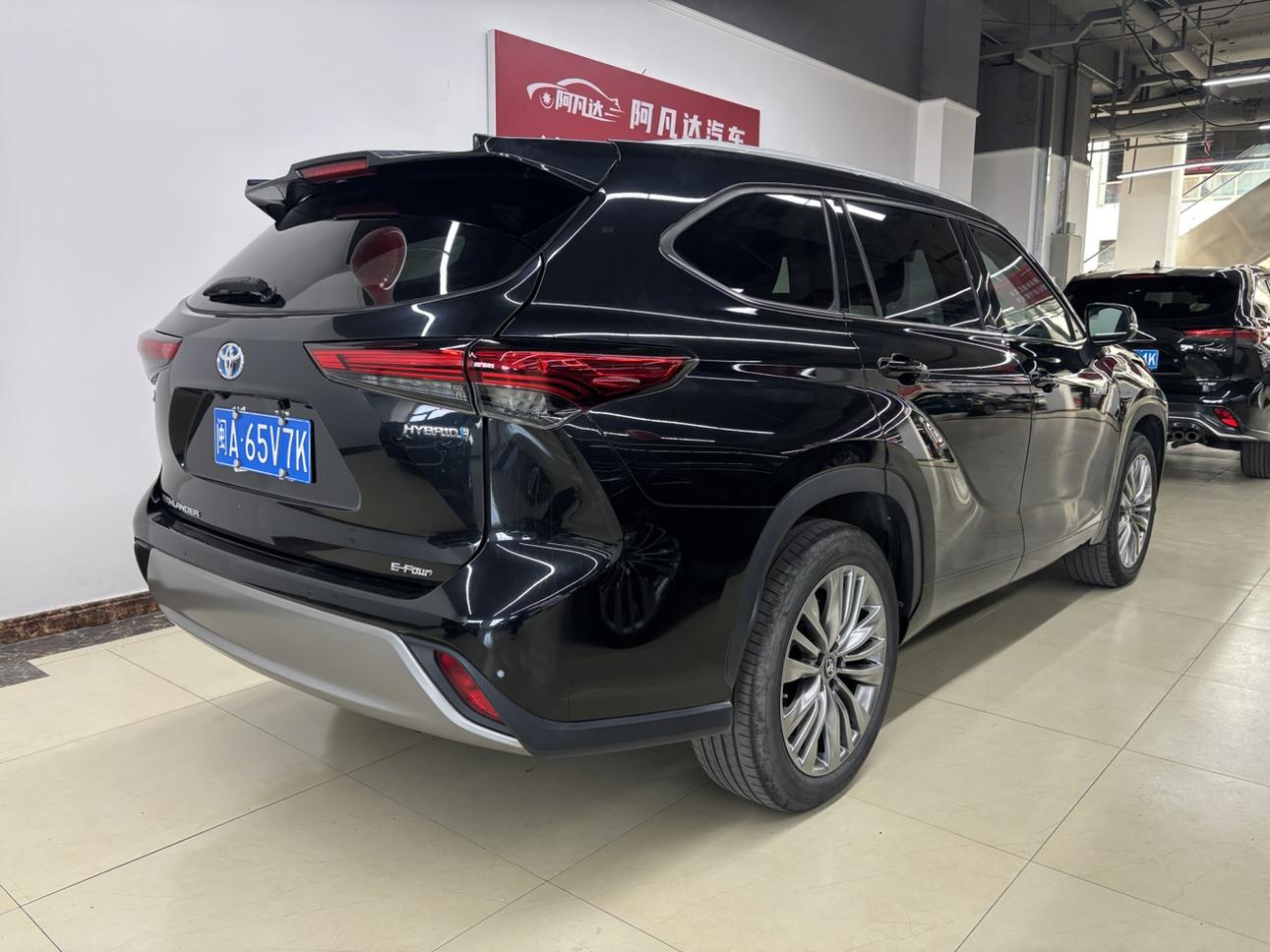 Toyota Highlander 2023 thumb 2
