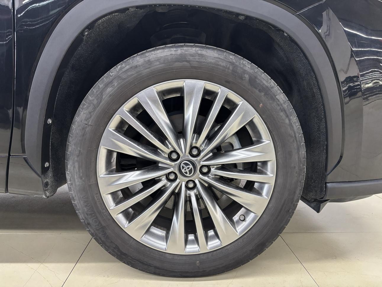 Toyota Highlander 2023 thumb 3