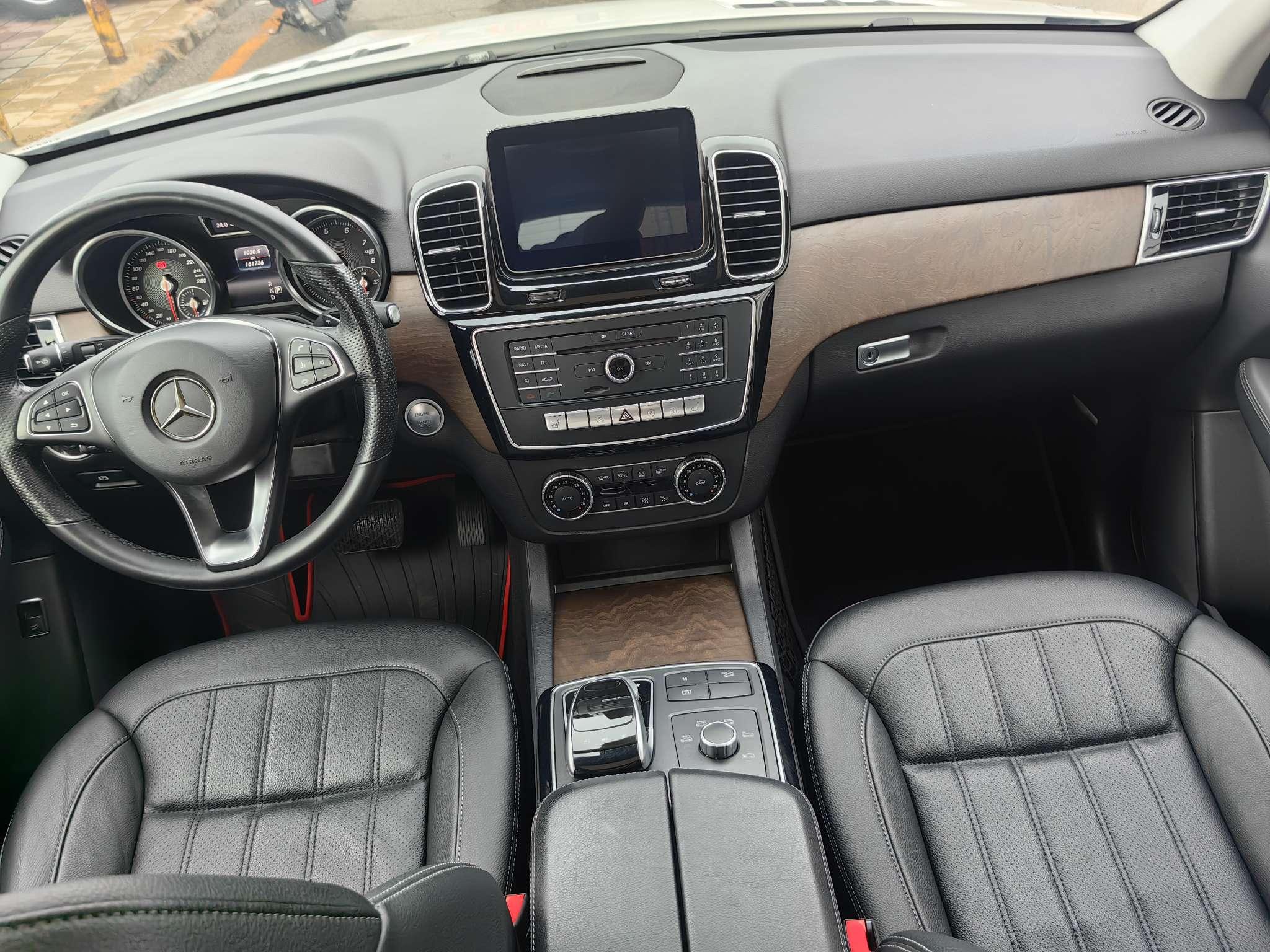 Mercedes-Benz GLE 2017 thumb 10