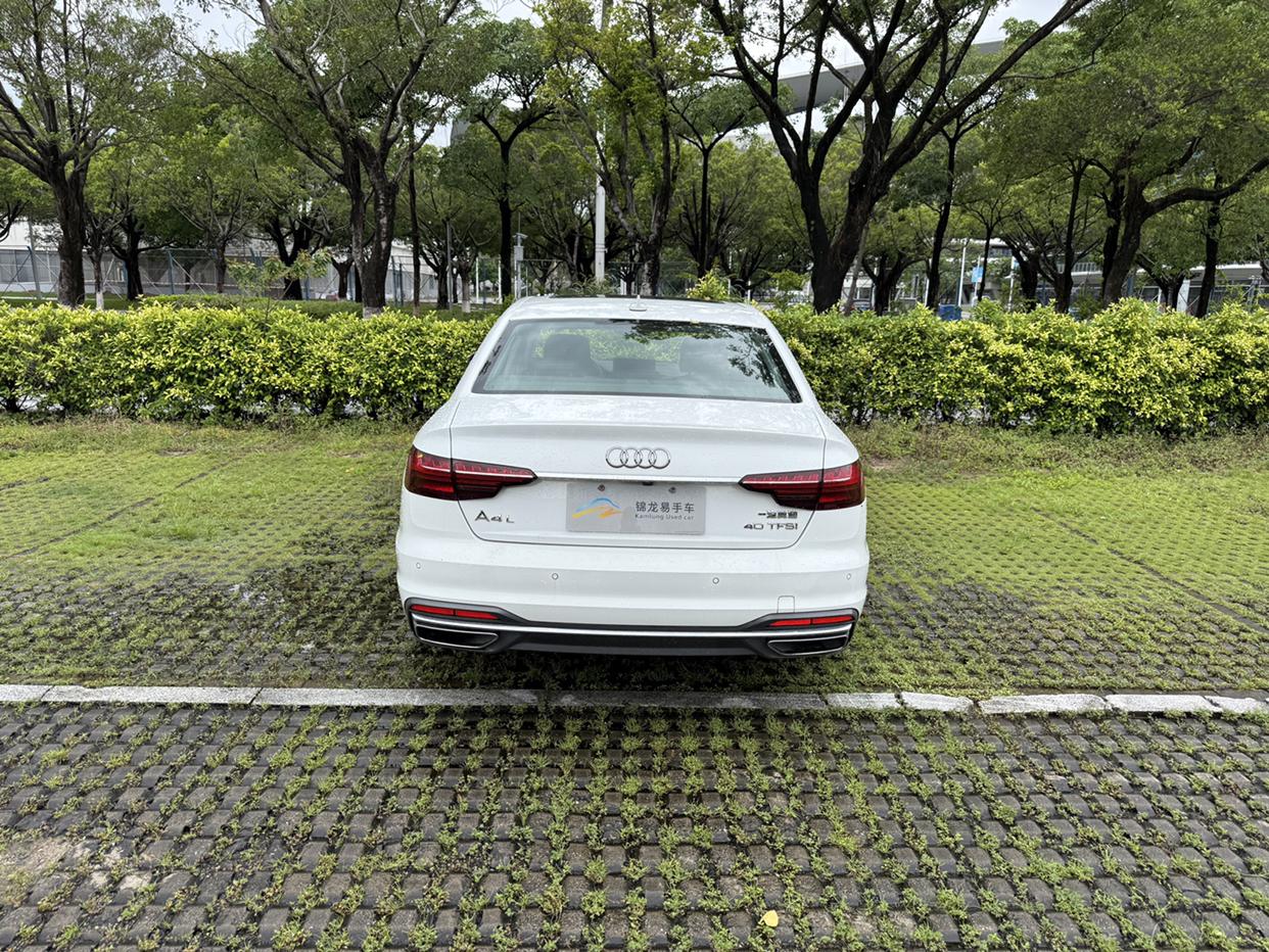 Audi A4 2020 thumb 11
