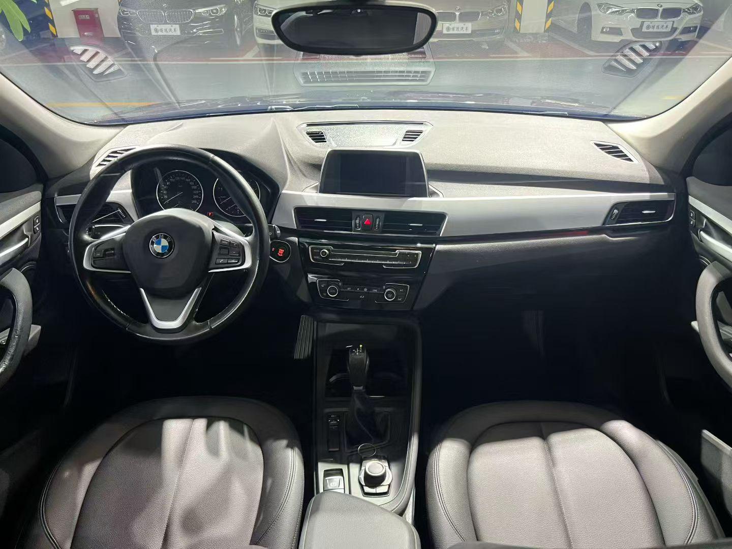 BMW X1 2016 thumb 5