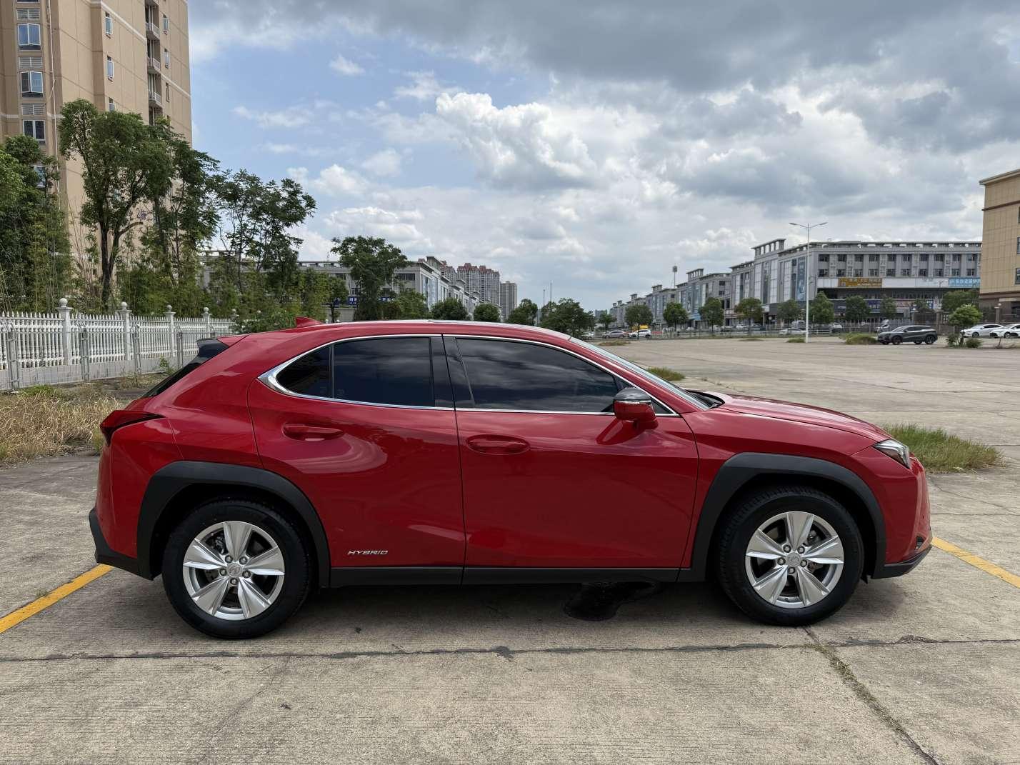 Lexus UX 2020 thumb 6