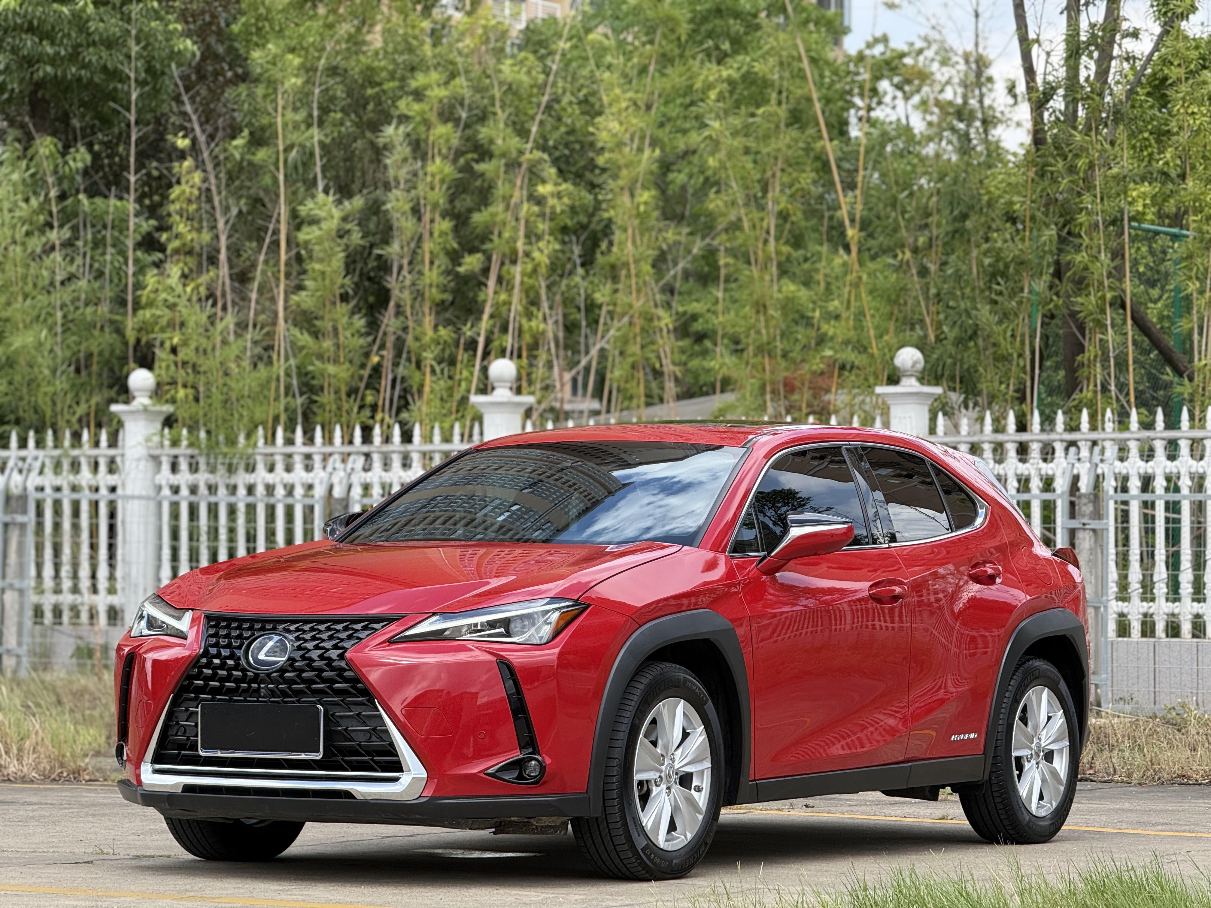 Lexus UX 2020 thumb 11