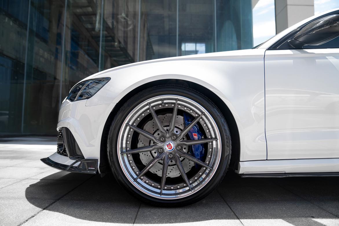 Audi RS 6 2016 thumb 6