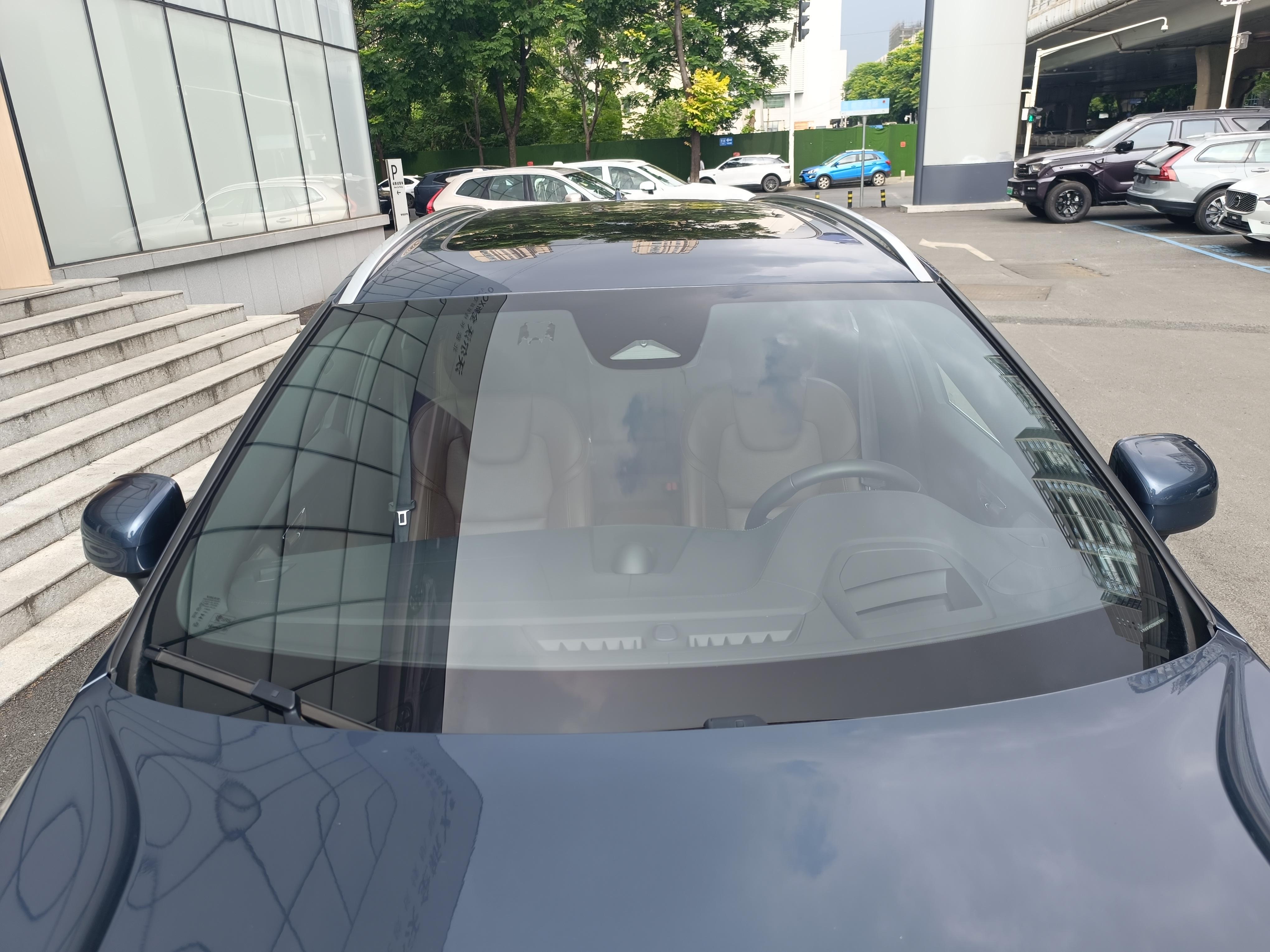 Volvo XC60 2024 thumb 11