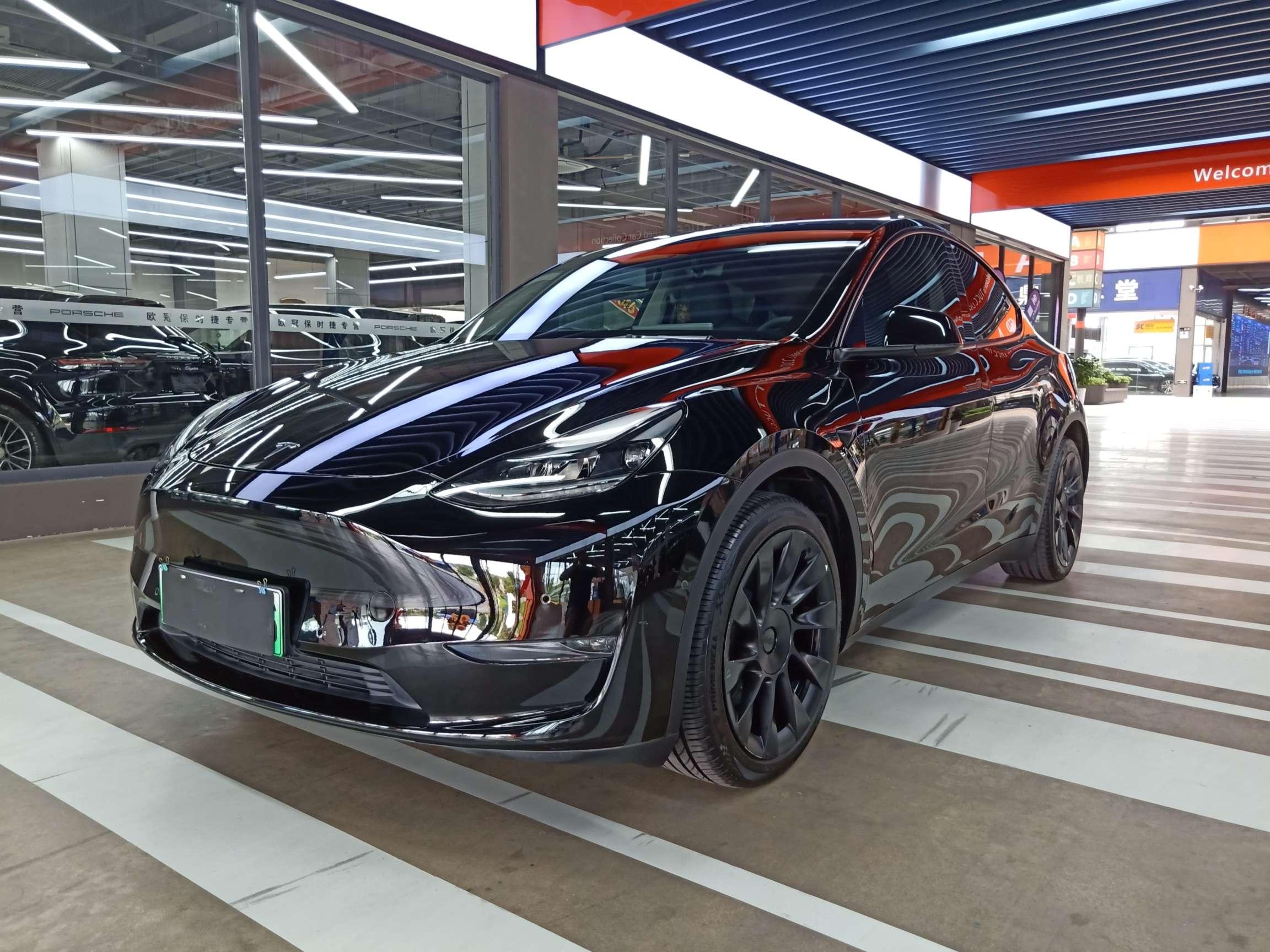 Tesla Model Y 2021 thumb 11