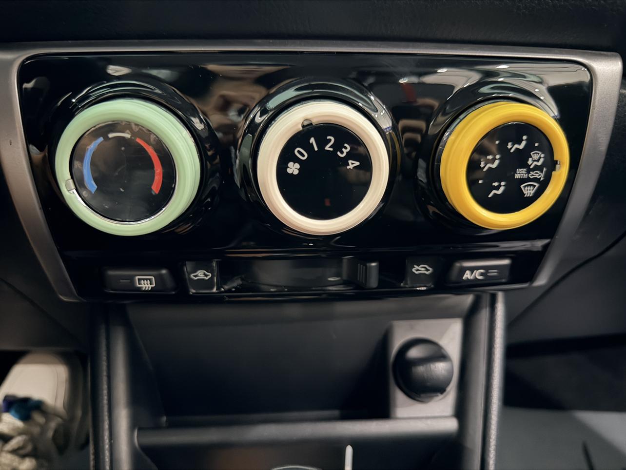 Toyota Yaris 2022 thumb 10