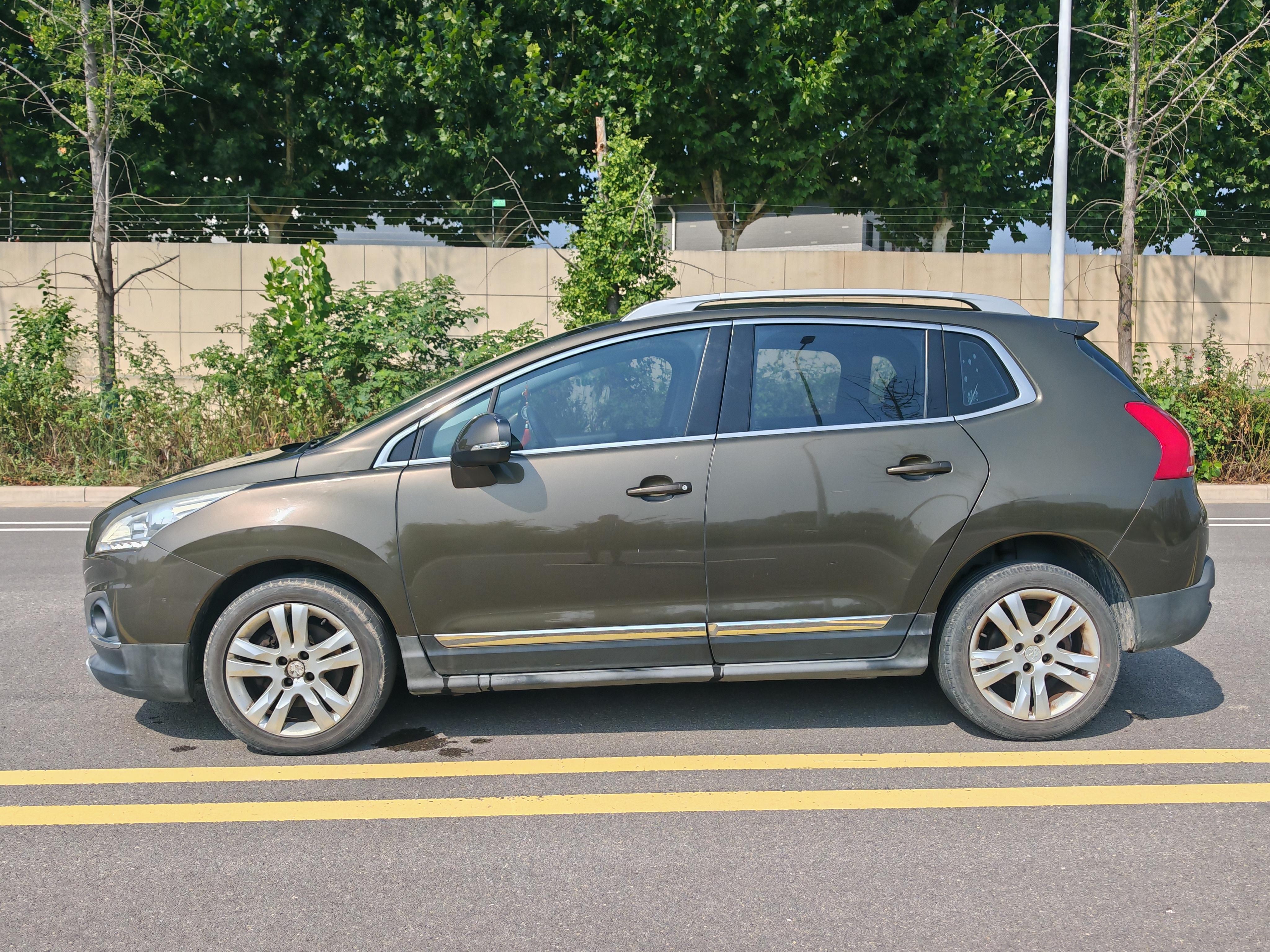 Peugeot 3008 2015 thumb 2