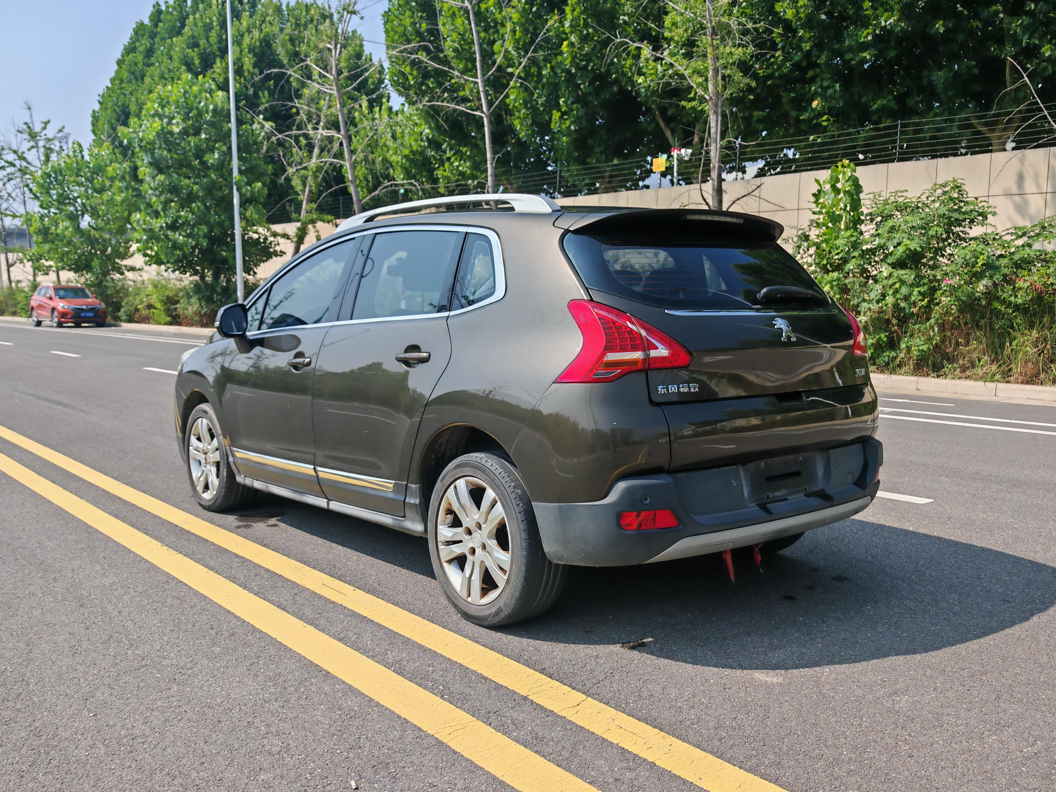 Peugeot 3008 2015 thumb 3