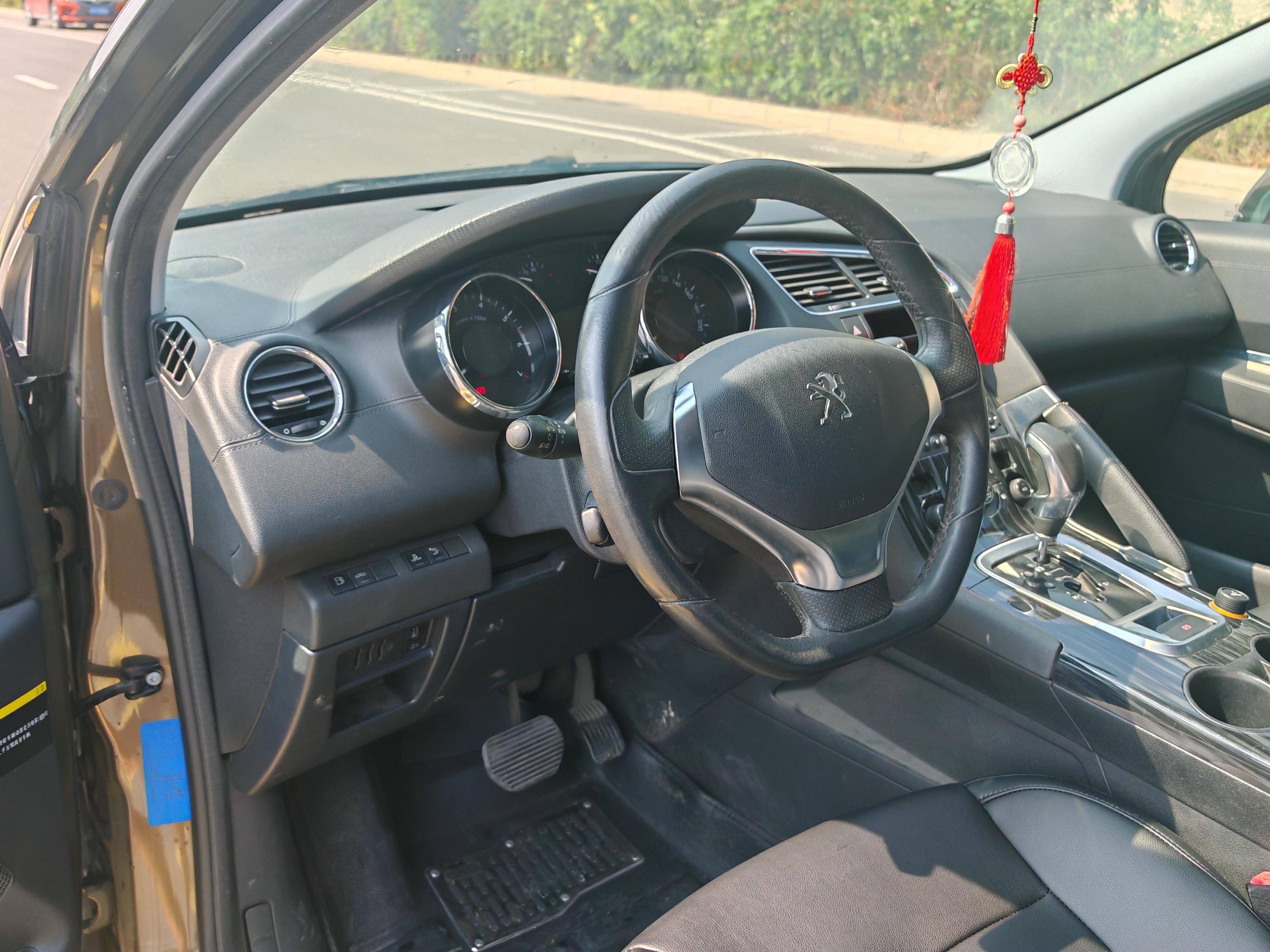 Peugeot 3008 2015 thumb 6