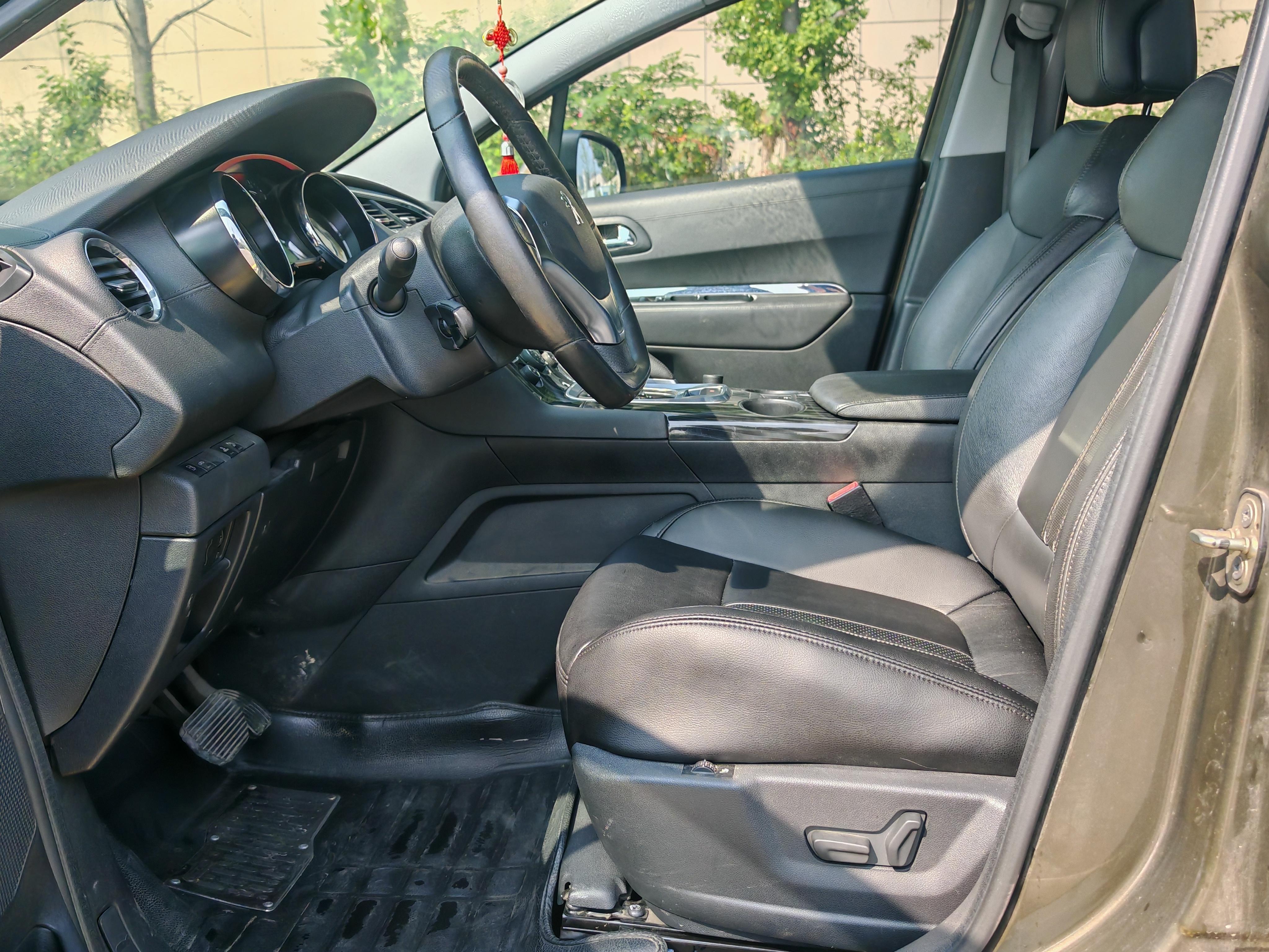 Peugeot 3008 2015 thumb 8