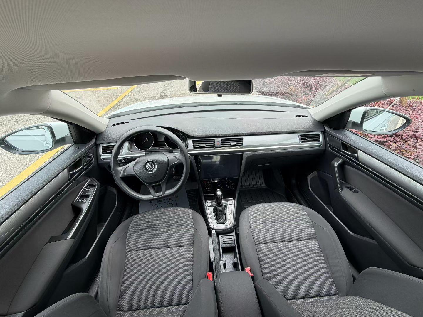Volkswagen Bora 2019 thumb 6
