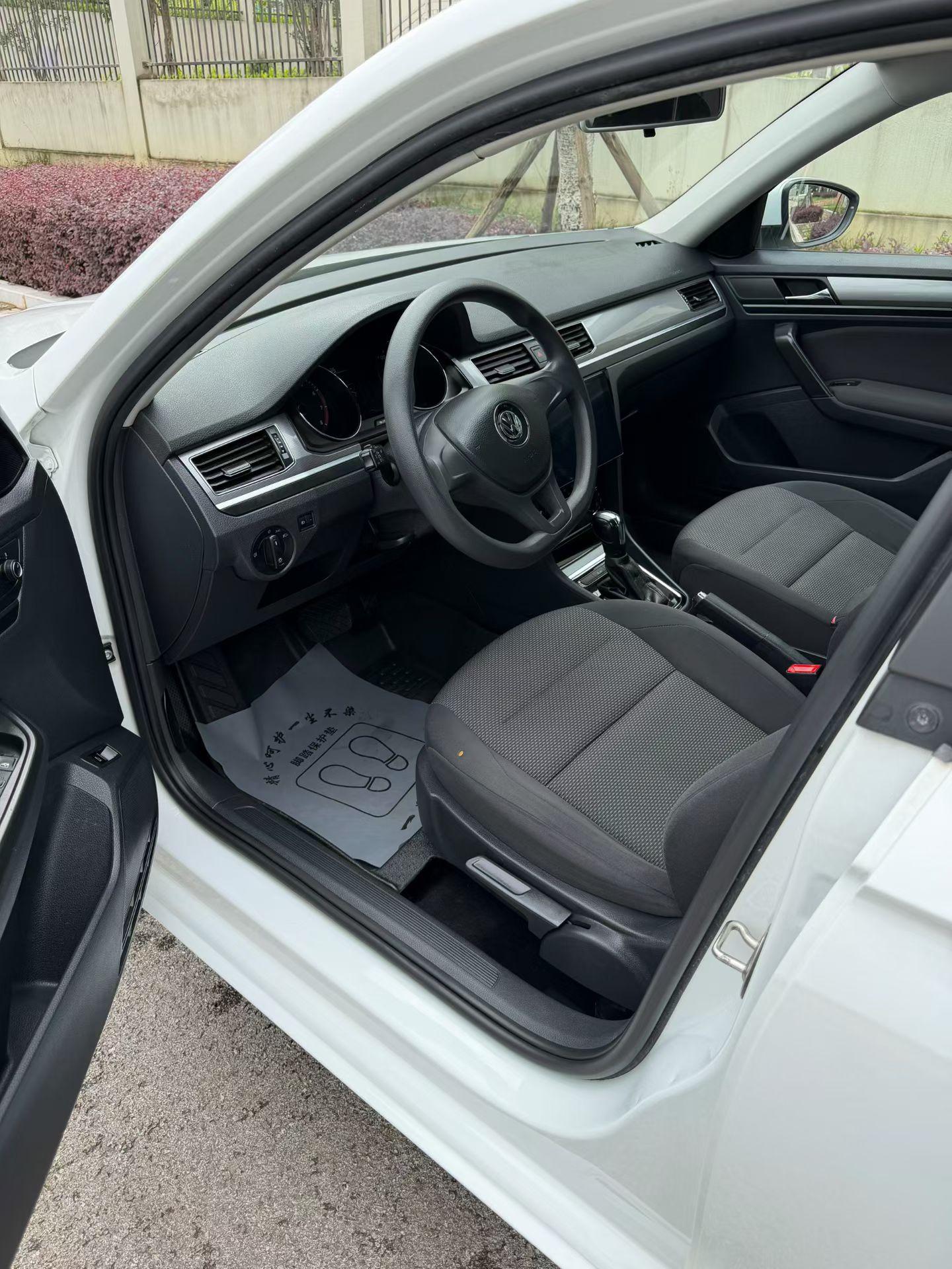 Volkswagen Bora 2019 thumb 8
