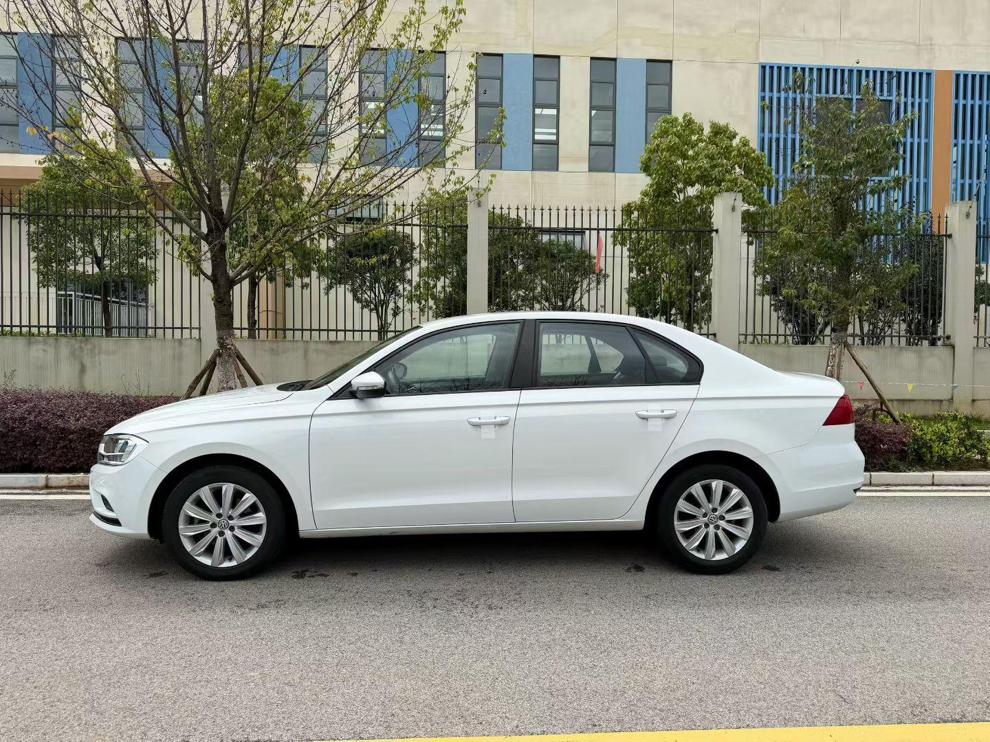 Volkswagen Bora 2019 thumb 12