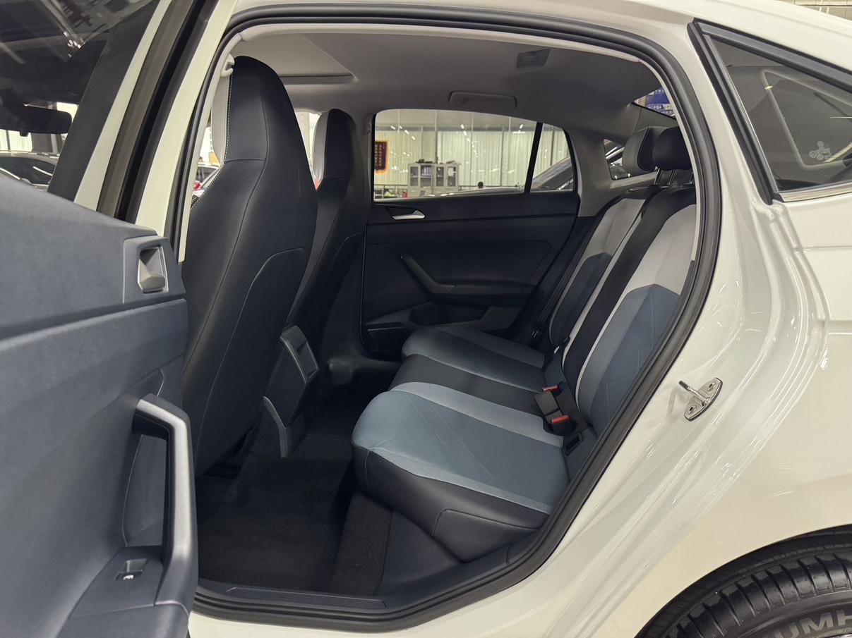 Volkswagen Lavida XR 2023 thumb 9