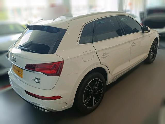 Audi Q5 2022 thumb 3