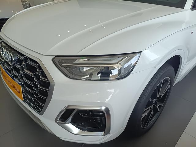 Audi Q5 2022 thumb 4