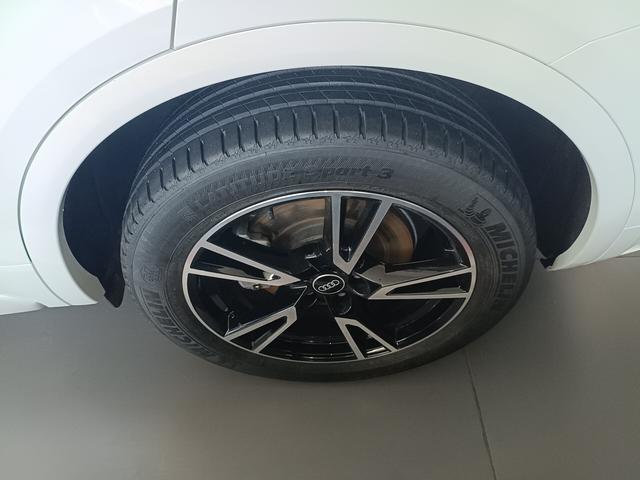 Audi Q5 2022 thumb 9