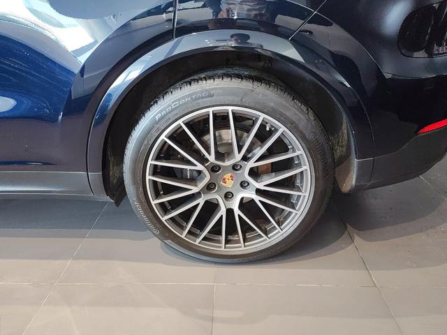 Porsche Cayenne 2019 thumb 5