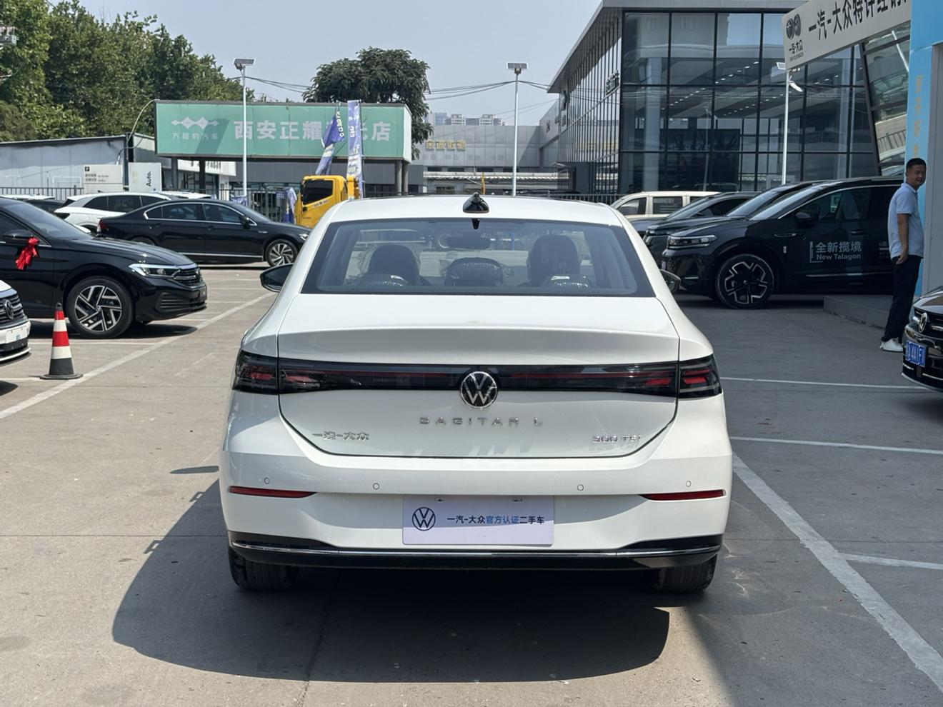 Volkswagen Sagitar 2026 thumb 3