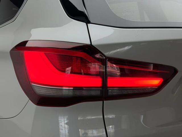BMW X1 2020 thumb 11