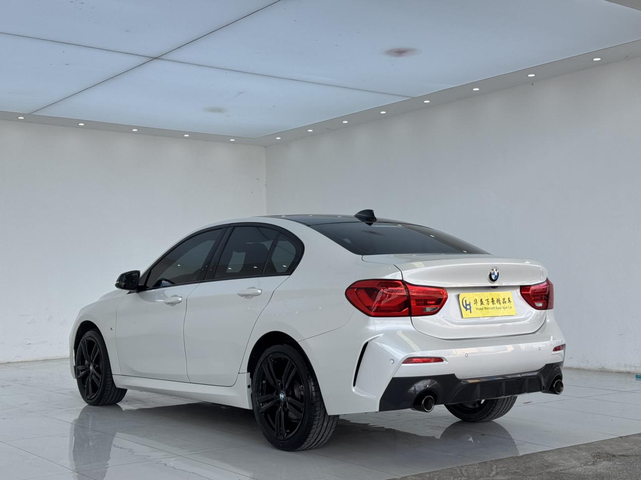BMW 1 серии 2021 thumb 2