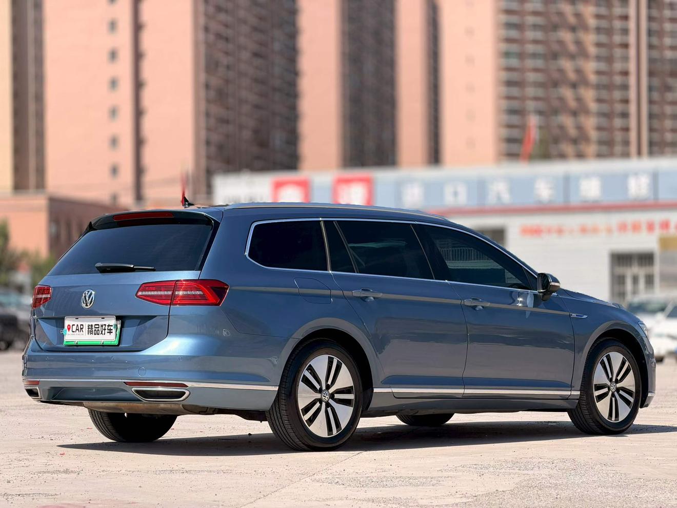 Volkswagen PHEV 2019 thumb 4