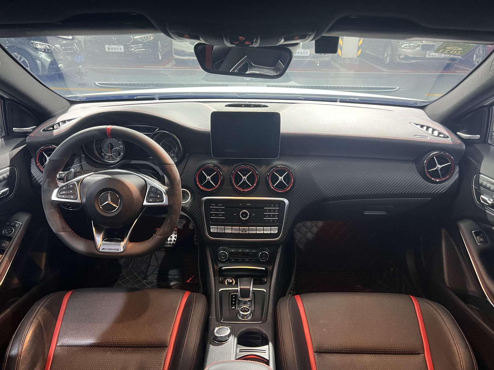 Mercedes-Benz A-Класс 2017 thumb 6