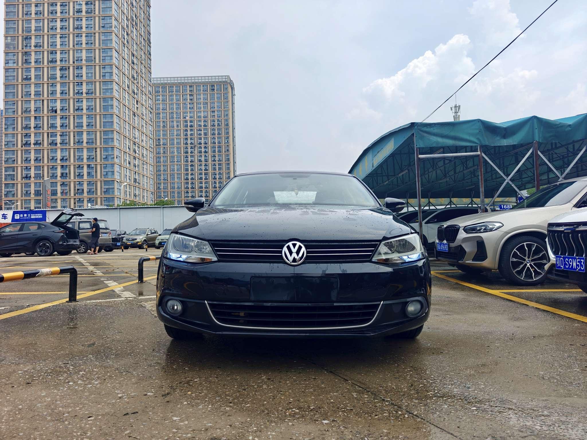Volkswagen Sagitar 2014 thumb 9