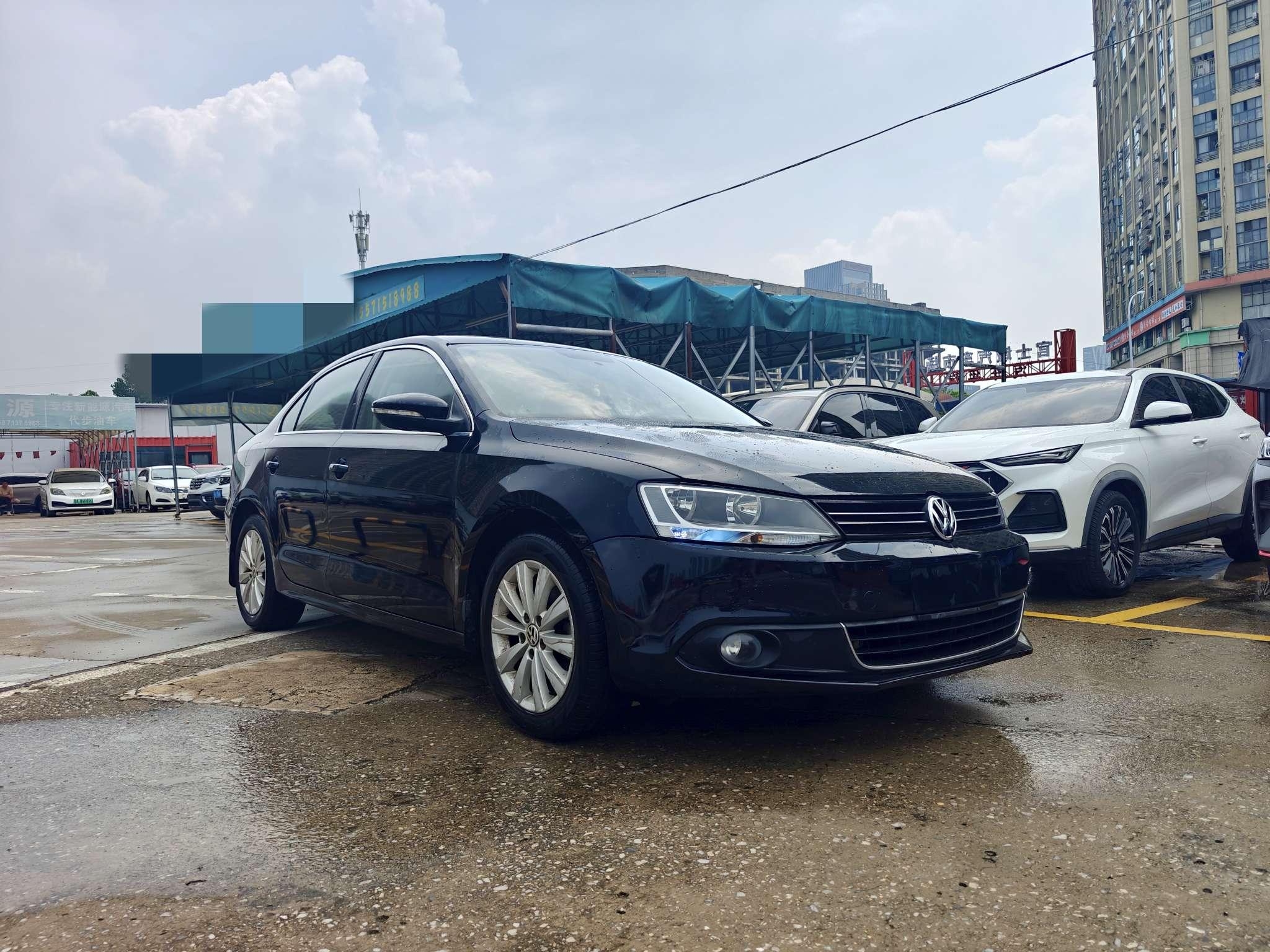 Volkswagen Sagitar 2014 thumb 10