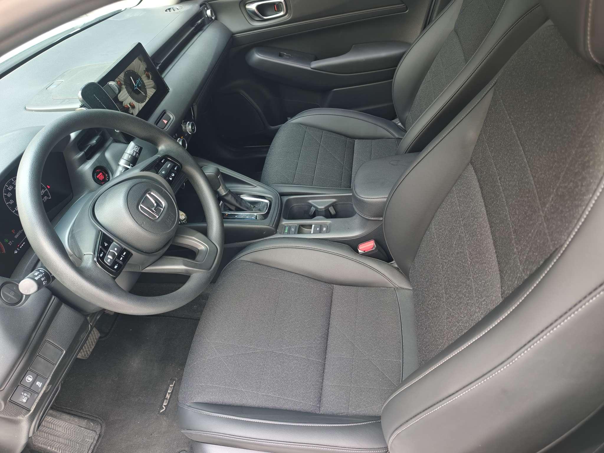 Honda Vezel 2023 thumb 9