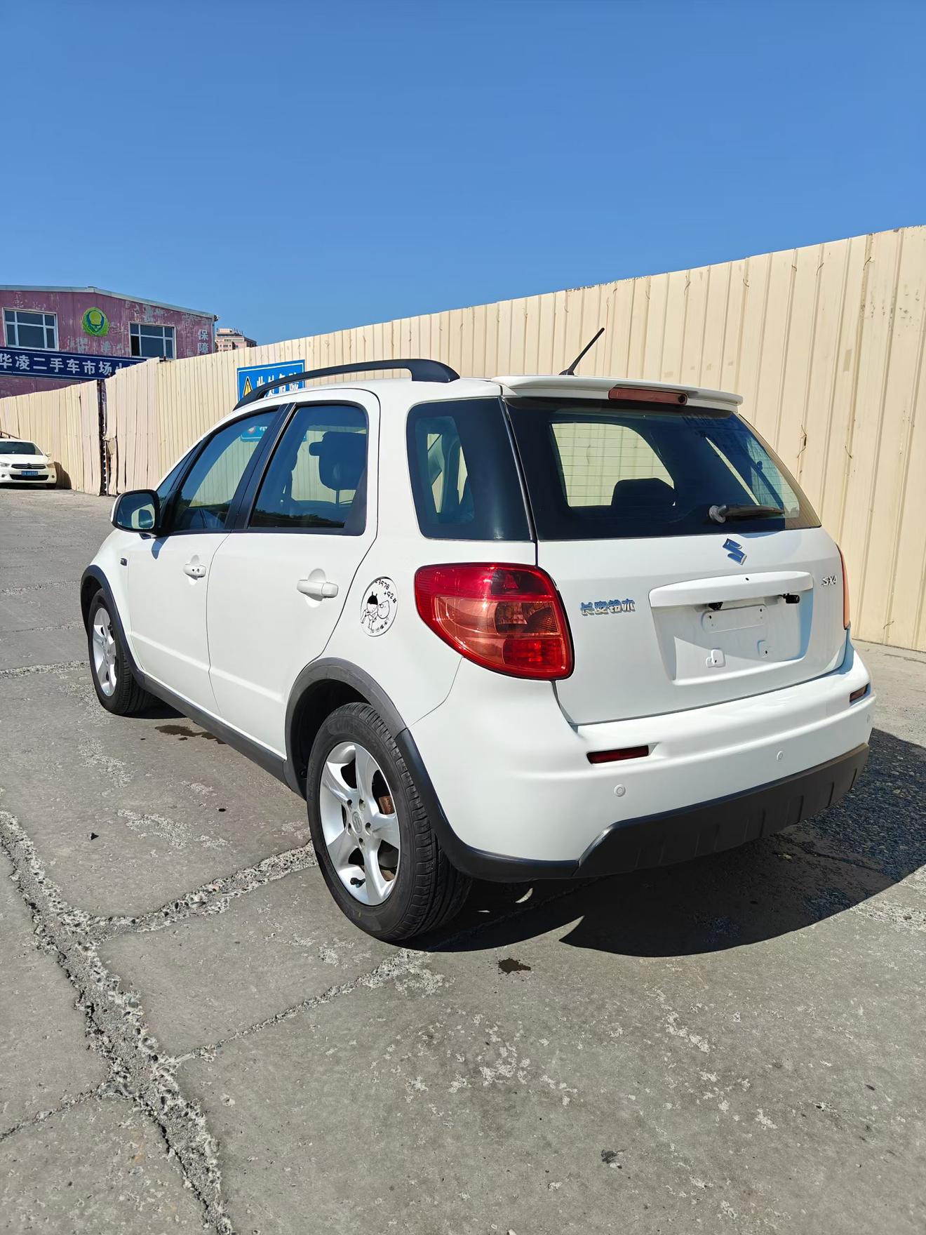Suzuki SX4 2016 thumb 11