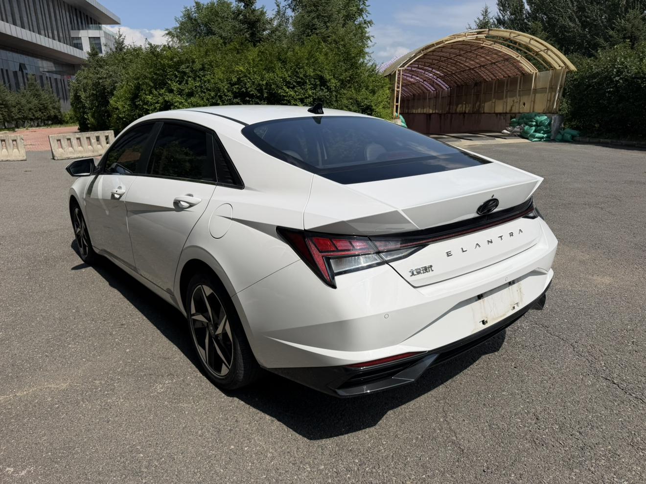 Hyundai Elantra 2022 thumb 2