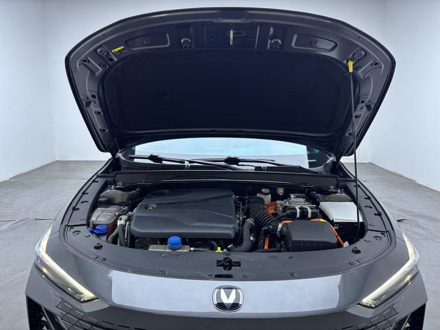 Changan UNI-V 2023 thumb 8