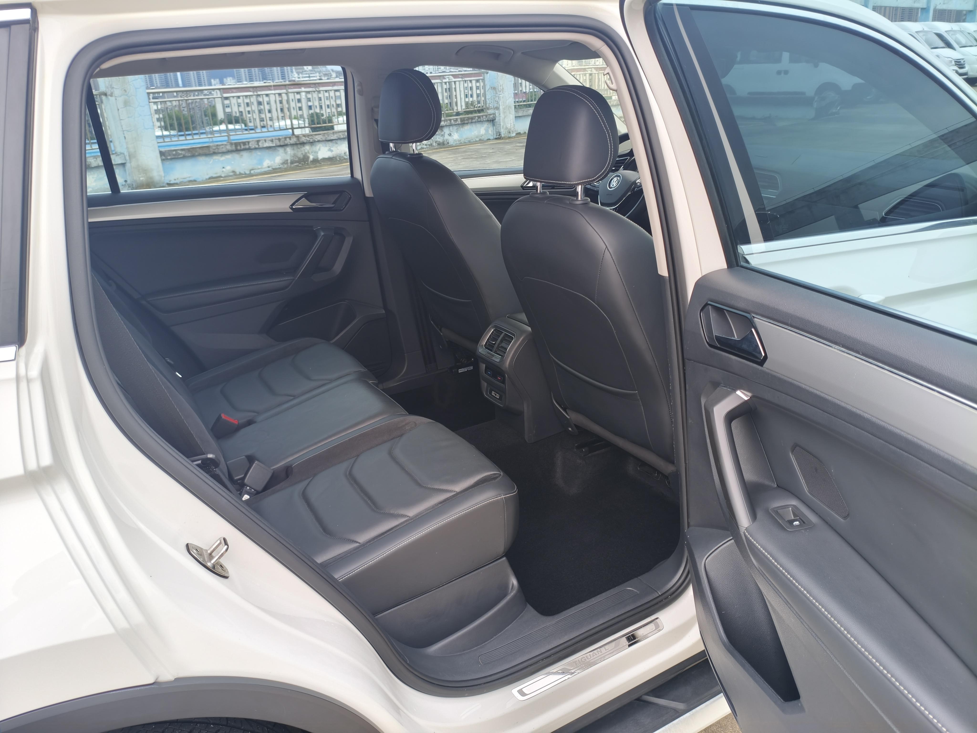 Volkswagen Tiguan 2017 thumb 7