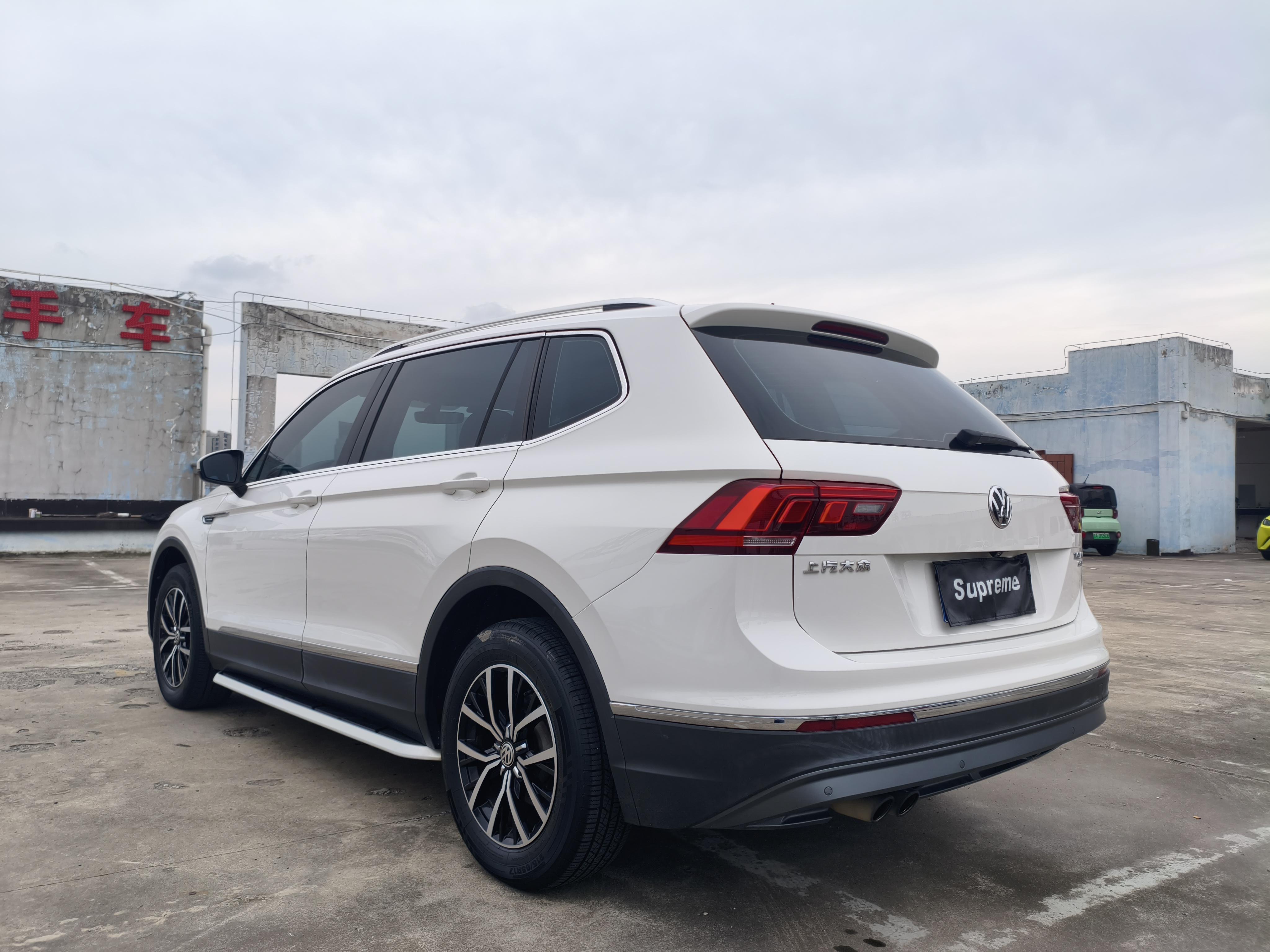 Volkswagen Tiguan 2017 thumb 11