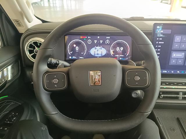 Tank 300 2025 thumb 12
