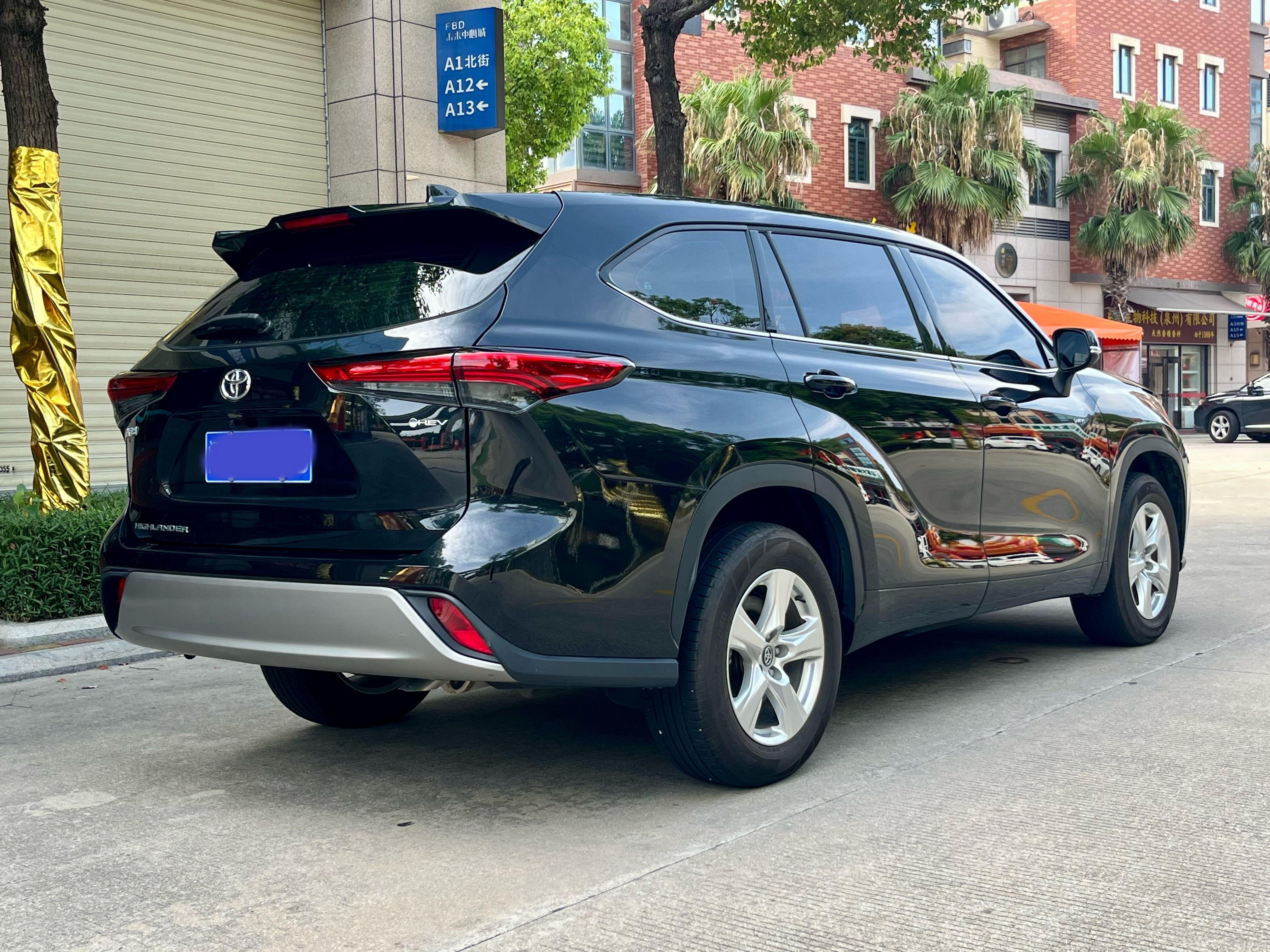 Toyota Highlander 2024 thumb 4