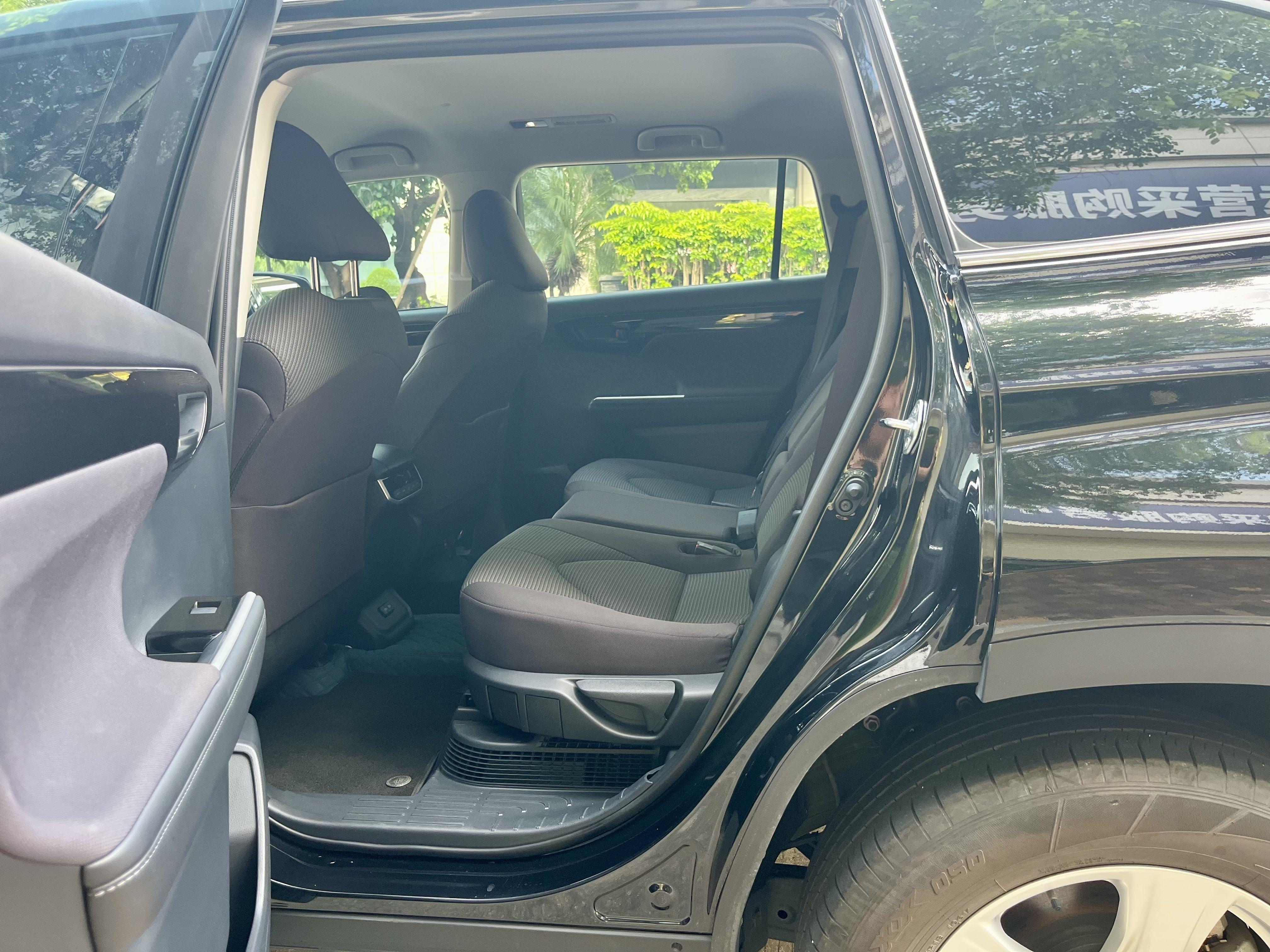 Toyota Highlander 2024 thumb 7