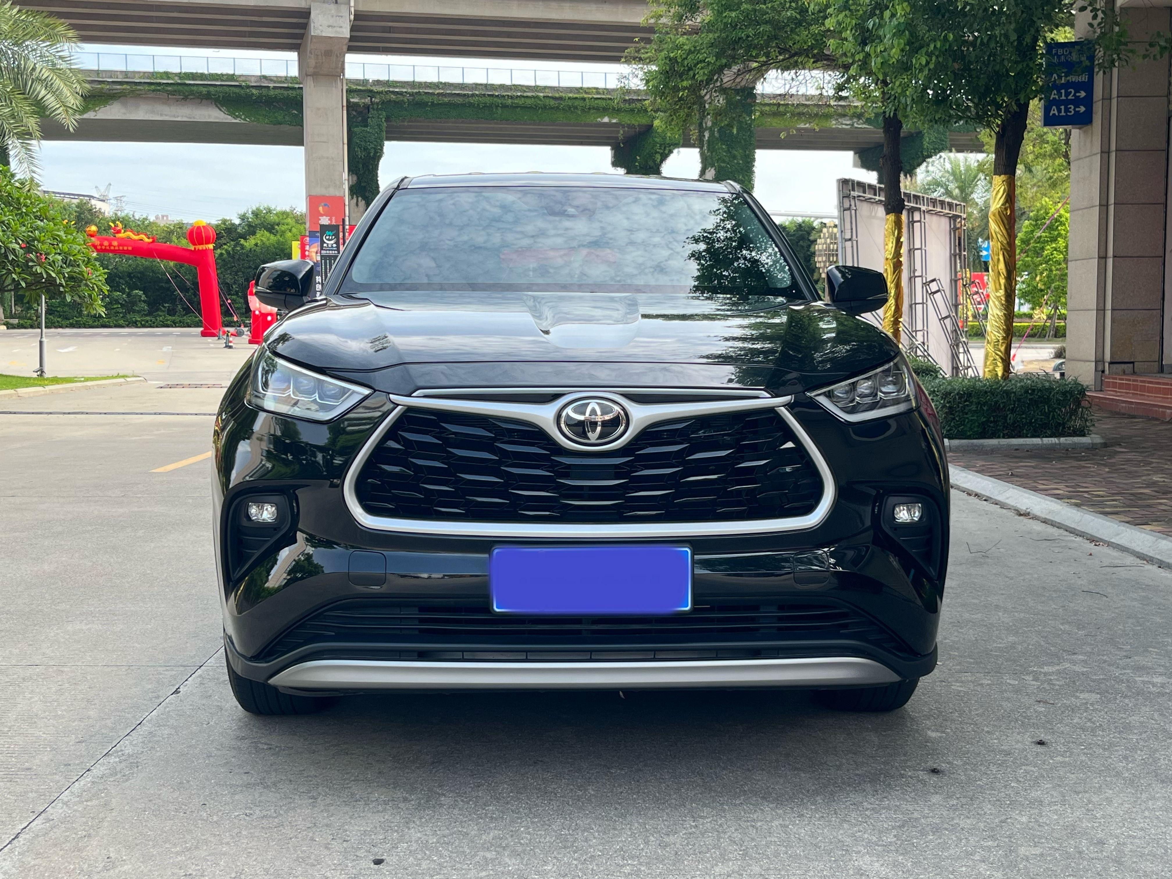 Toyota Highlander 2024 thumb 9