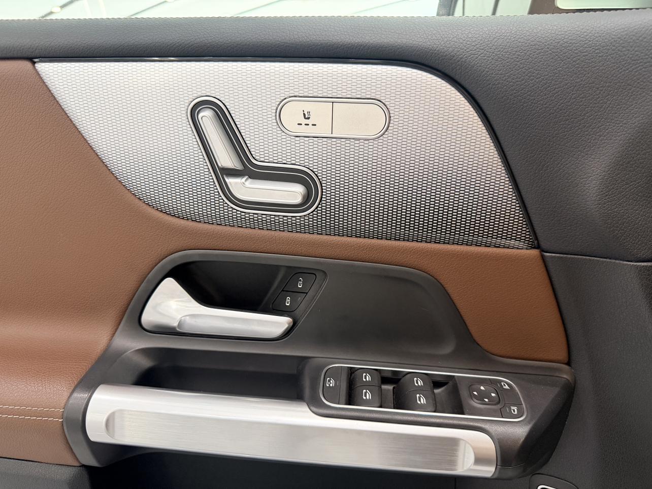 Mercedes-Benz GLB 2020 thumb 8