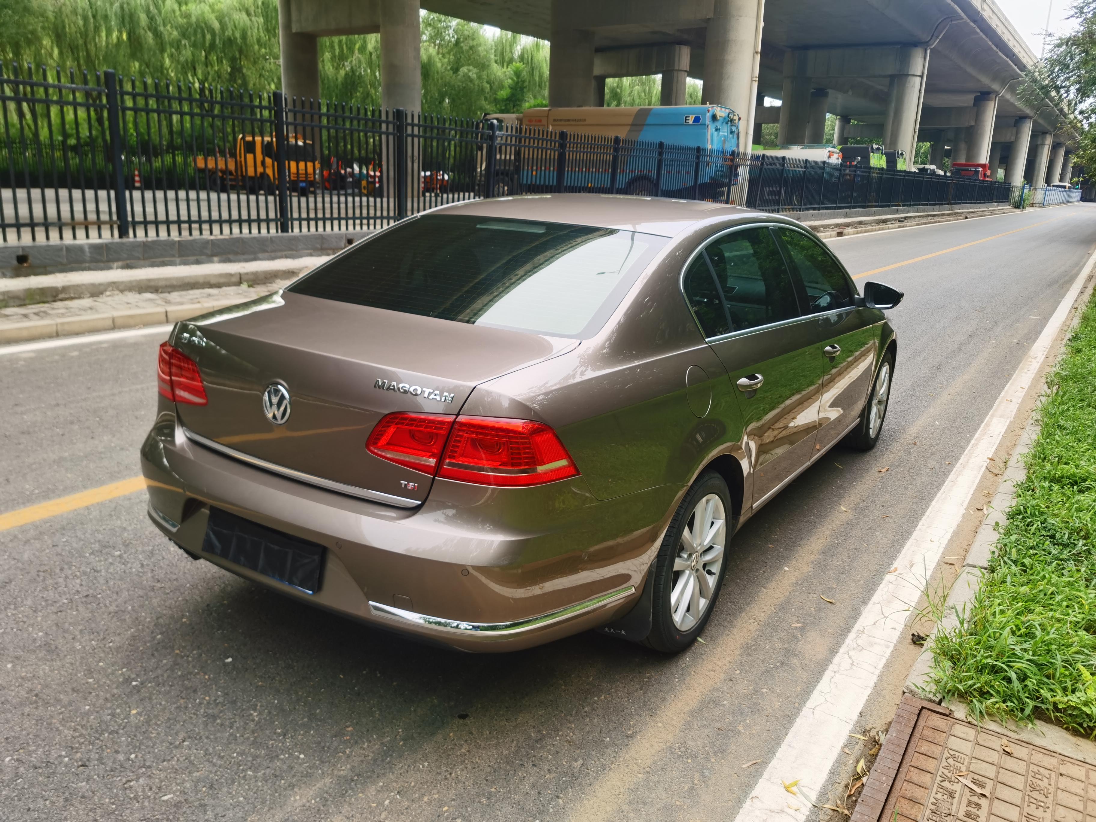 Volkswagen Magotan 2013 thumb 4