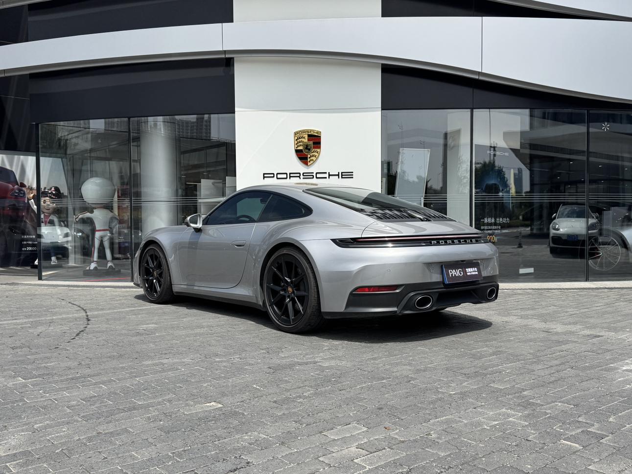 Porsche 911 2025 thumb 3