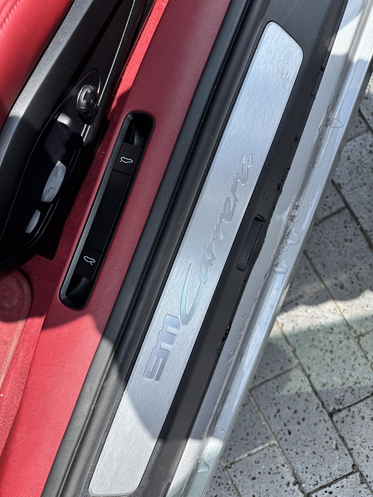 Porsche 911 2025 thumb 8
